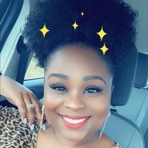 Meet your Posher, Brandi